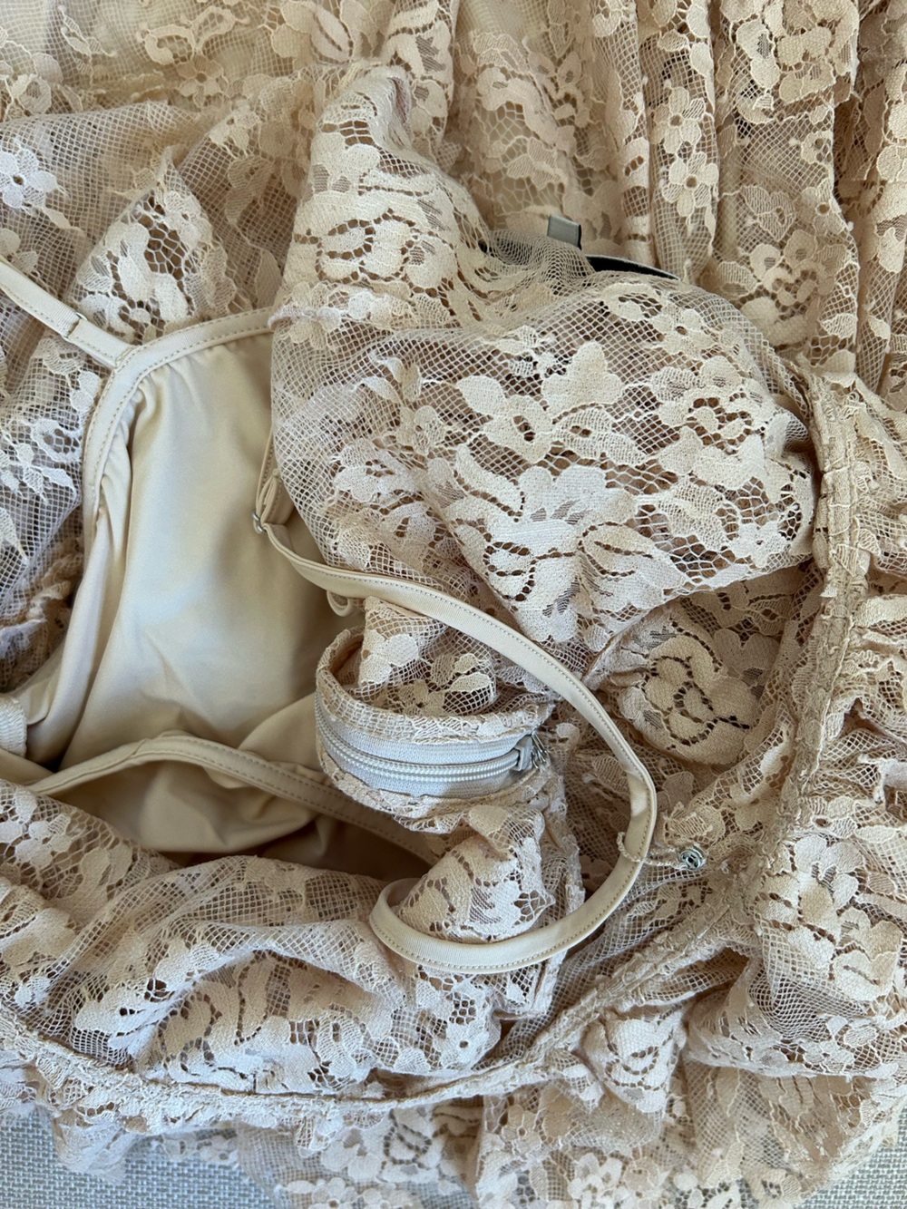 Sea New York Sharleen Lace Maxi Dress - Beige V Neck Romantic Party - Picture 8 of 11